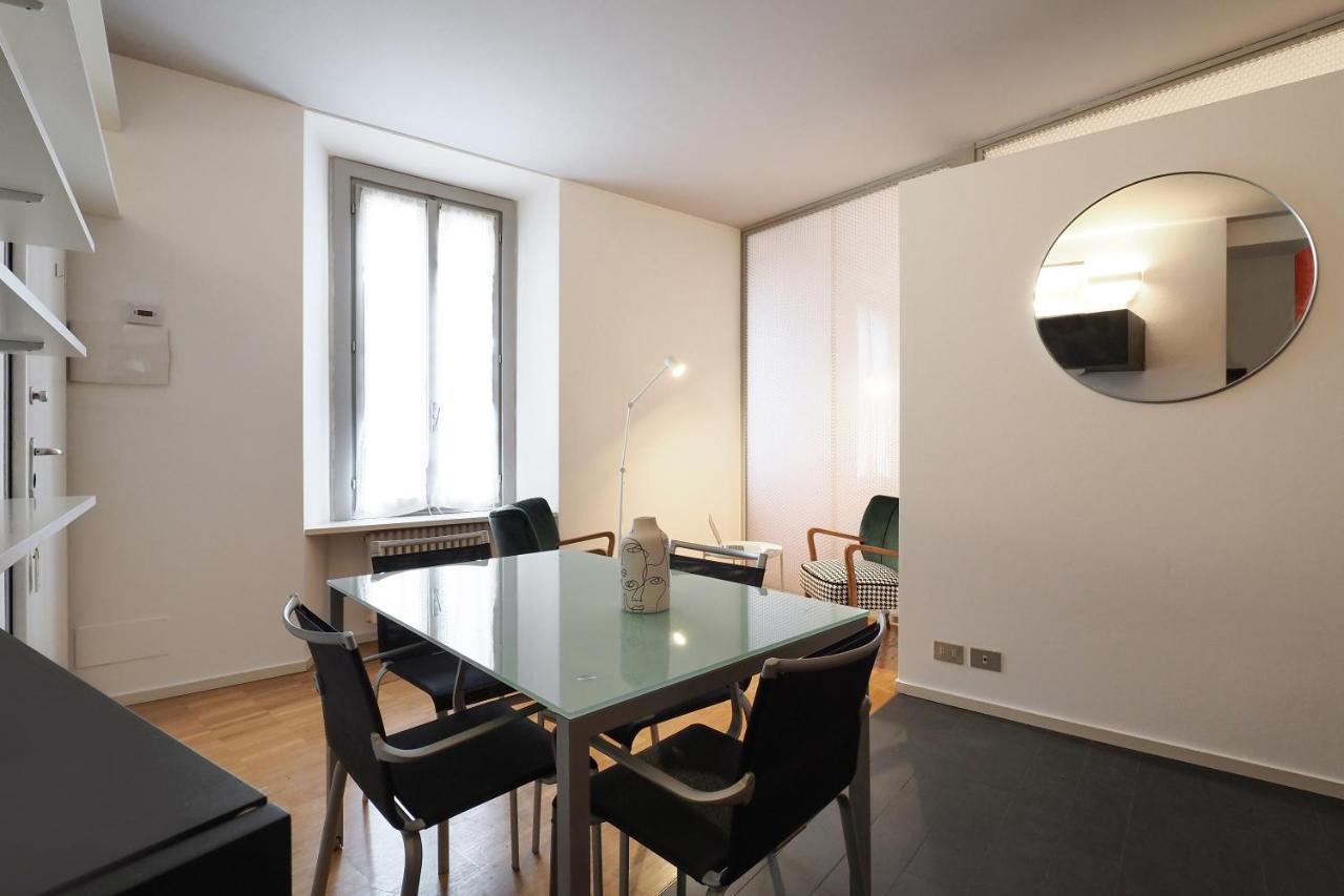 Mila Apartments Alessi Milan Bagian luar foto
