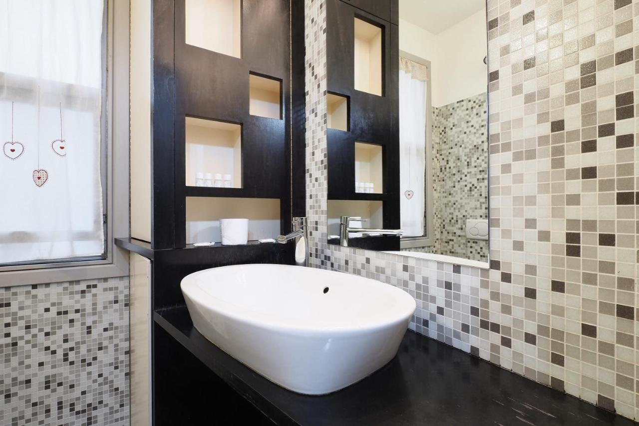 Mila Apartments Alessi Milan Bagian luar foto
